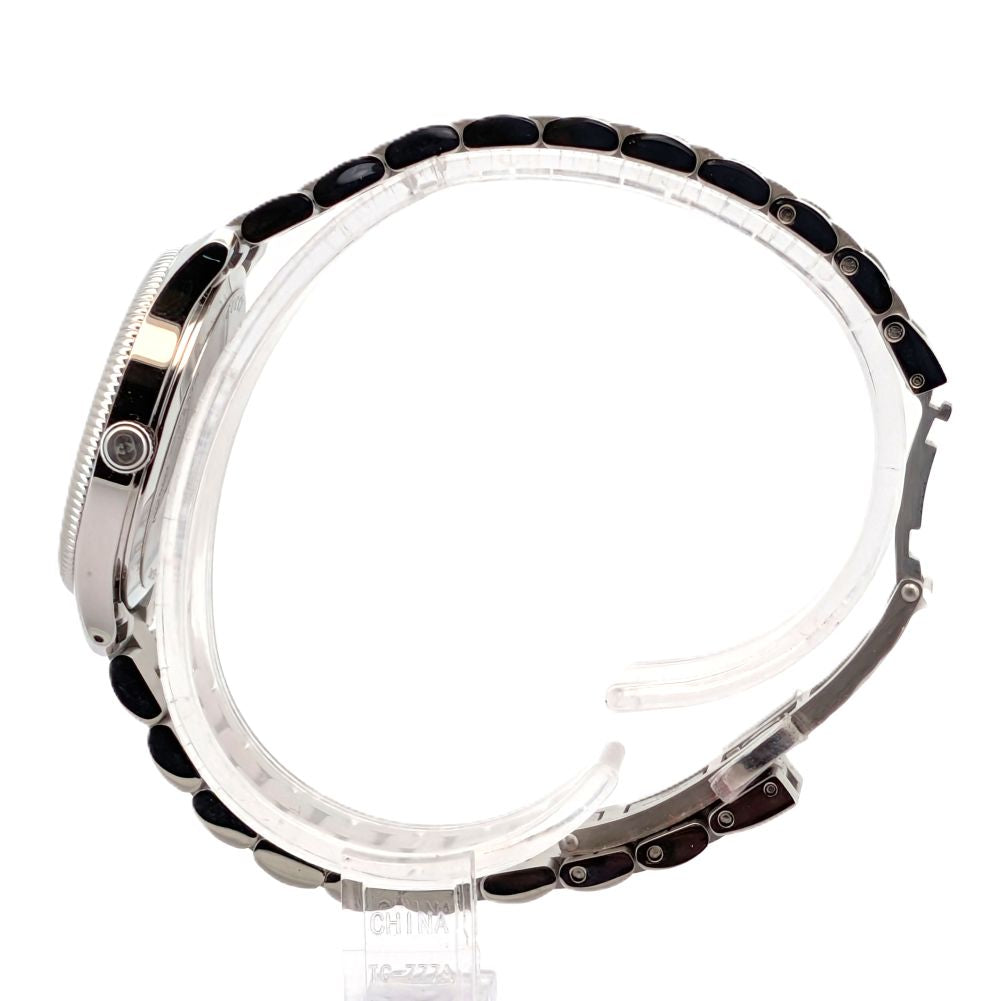 Gucci G Timeless MOP and Diamond dial in Unworn Condition